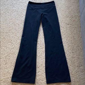 Lululemon Groove pant flare